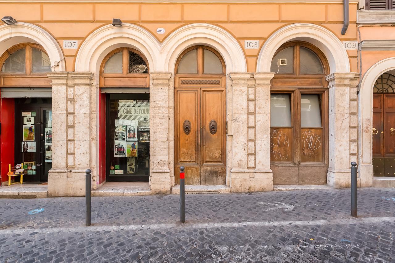 Monti Colosseum Apartment Рим Экстерьер фото