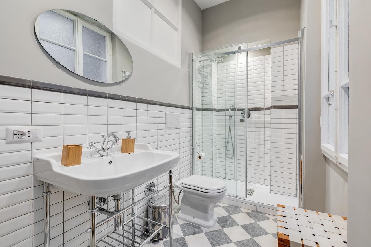 Monti Colosseum Apartment Рим Экстерьер фото