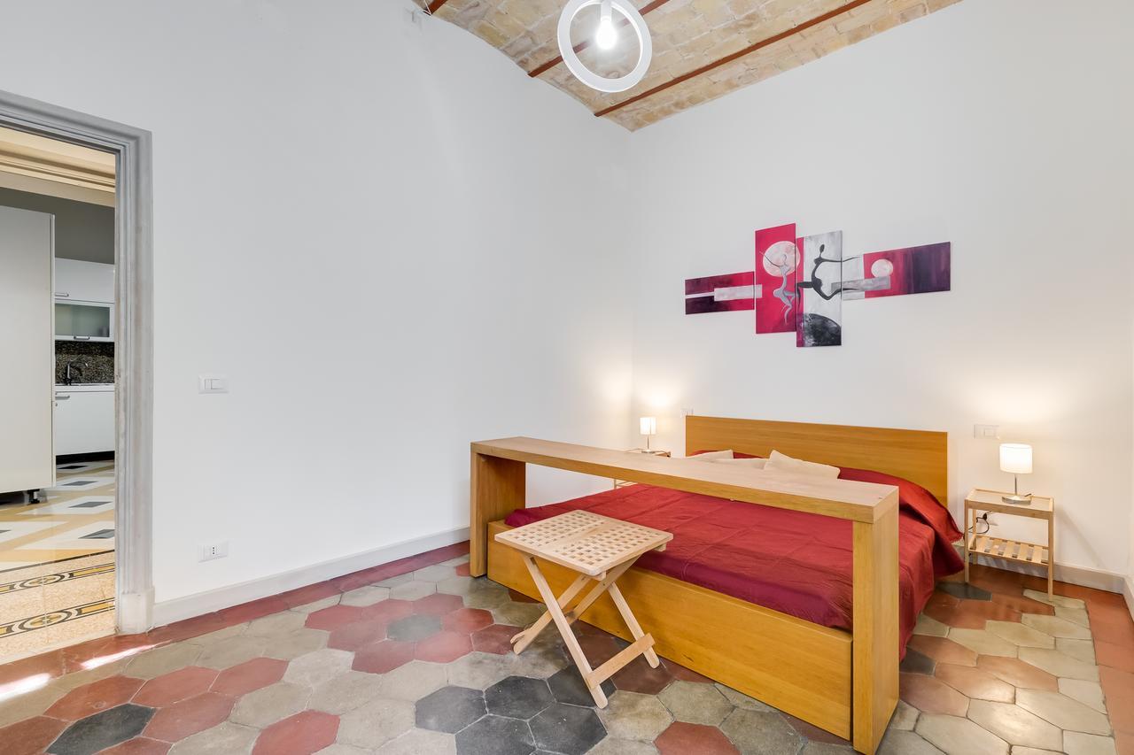 Monti Colosseum Apartment Рим Экстерьер фото